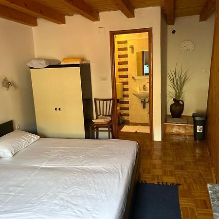 Nice Room - Centar Cres Exterior photo